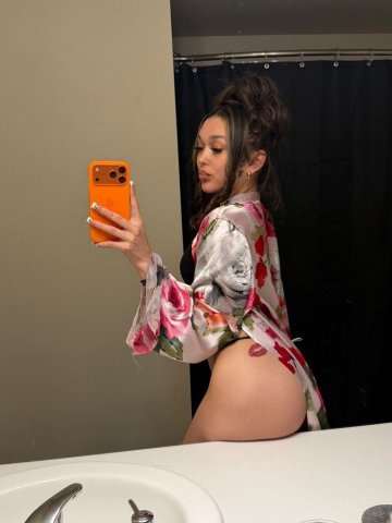 Cum enjoy a luxury one on one unforgettable experience with an exotic petite babe💋 - 22 - 1
