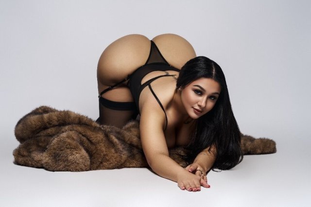 JUST VISITING 🥰YOUR FAV HERE FOR FUN ! 😩 - 23 - 1