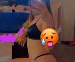 Young, pretty, and petite ready to go 👅 call me! - 21 - Image 2