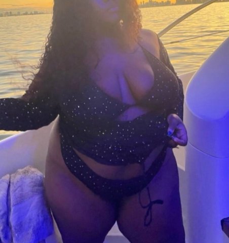 TRAVELING 🥵 - Upscale BBW companion 🥂 MASSAGE / kink - 23 - 1