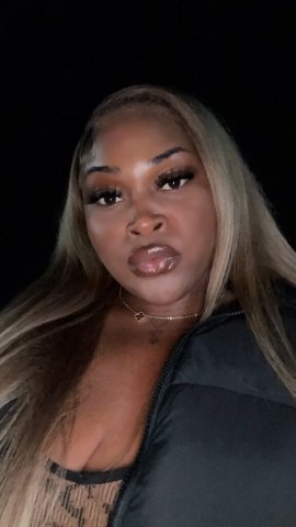 Upscale Incall avaliable - 24 - 1