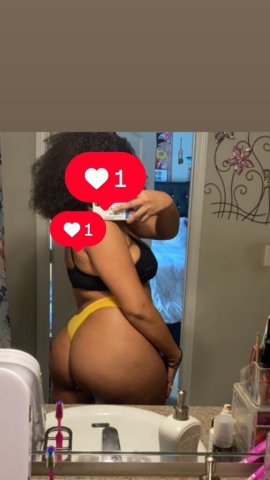 Curly Curvy Stallion Thick Busty Mixed Lightskin THROAT GOAT - 25 - 1