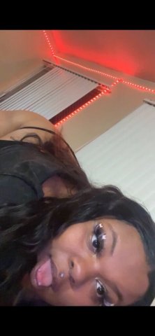 Your Favorite BBW👑🌺🌟 - 25 - 1