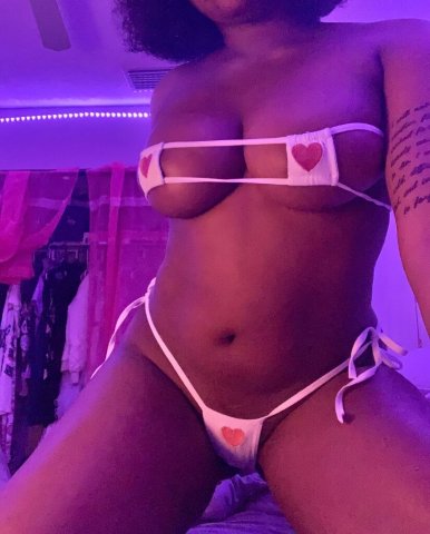 Available 📲 No Incalls, Taking cardates200 and Outcalls. 🇱🇨🇧🇸🇯🇲🇨🇺 Message me if you're cash ready💰💅🏽 - 24 - 1