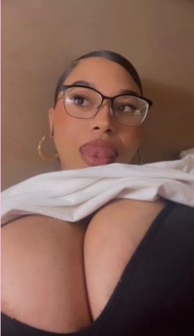 INCALLS / OUTCALLS 2Girls 💫 - 23 - 1