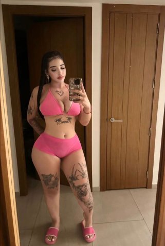 “Perfect body and irresistible curves” - 27 - 1