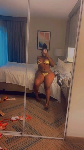 Available in Pamona and surrounding areas HMU🖤CarPlay & Outcalls - 25 - 1