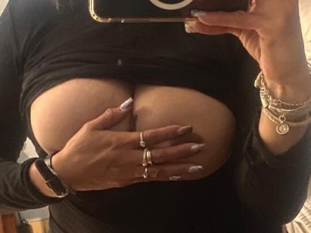 MASSAGE/OUTCALL AVAILABILITY - 39 - 1