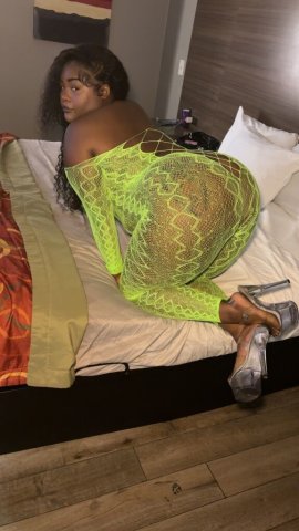 I ACCEPT AA💦 NEW IN TOWN 🧚🏽✨ An Experience Money Can’t Buy… But the Right Gentleman Can Afford ✨ - 24 - 1