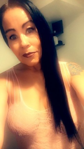 New Incall location Roseville Sexy horny lil MILF Perfect Rack Round lil Ass Incall and Outcall - 39 - 1