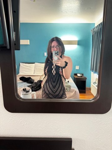 😜 Here for a good time, not a long time 🔥 Available Friday Afternoon! In Calls📍Valdosta! Ready to drain you 🤤 - 34 - 1
