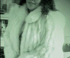 Minneapolis / St. Paul escorts - trying to generate some heat.. - 49