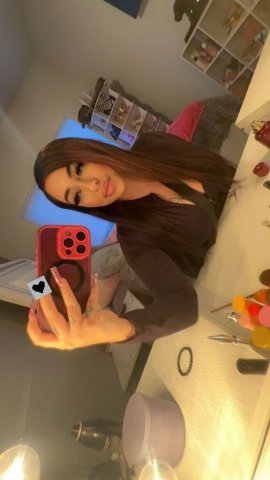 Click starts with one desire ❤ INCALL SPECIAL THIS WEEKEND ONLY 🥰 - 25 - 1