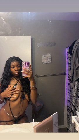 come get your dances 💋😍 deals , deals ask for my deals $100 saturday - 26 - 1