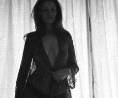 MILF next dooris waiting...... - 37 - Image 3