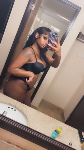 Incalls only roseville mi ! 📲🤭 available 24/7 Unrushed, clean and discreet meets🌹🤫 Tight and Wet 🐱🍑💦 Ready To Have Some Fun🍆 Come see me daddy☺🥜💦( text for faster reply ) - 20 - 1