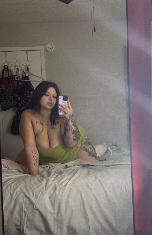 cute curvy woth wet ass pussy 💋 - 26 - 1