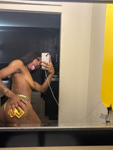 Slim thick & Petite🍫 Come Drown 💦 Pretty😻Qv Special today babe! incall & outcall - 22 - 1