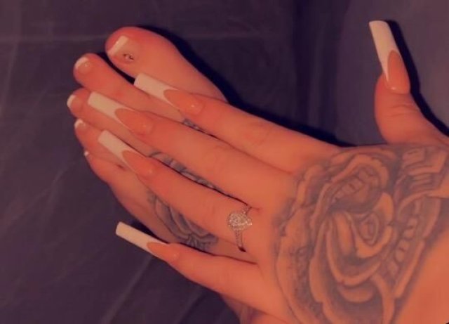 NO AA 🚫 OUTCALL ONLY 💕🆂🆆🅴🅴🆃 🍬 Cαɳαԃιαɳ 🇨🇦 𝕋ℝ𝔼𝔸𝕋 🧁 - 25 - 1