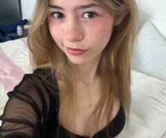 Hi daddy, I'm Emely , a 22-year-old woman I'm new giving my service, I love to fuck and make my clients happy write me daddy that I'm hot🔥 Call me - 22 - Image 4