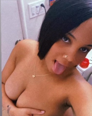 💦💦Slippery ⚠ & wet 💦OAKLAND 📍OUTCALLSSS ONLYY 😏BBBJ HORNYYY ASFUCKK 🍆💦NASTYYY NASTYYY - 27 - 1