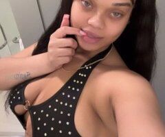2 girl special available!! Cum have fun with me baby! 😏 - 22 - Image 1