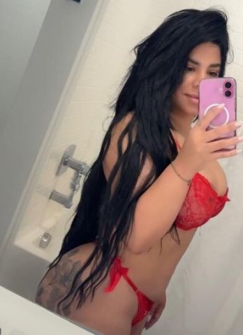 I’m visiting the city and I’m available for incall or outcall. - 26 - 1