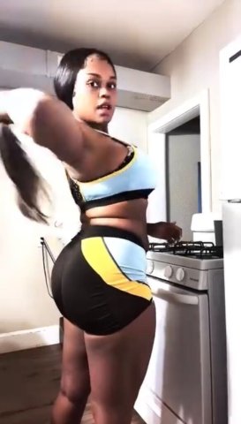 Sexy Thick 🫦 Available OUTCALLS ONLY - 21 - 1