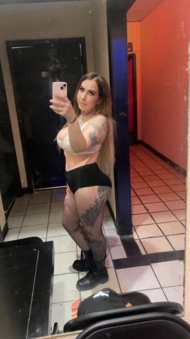 NO OUTCALLS - BLUE EYES - TATTED UP!! - 30 - 1
