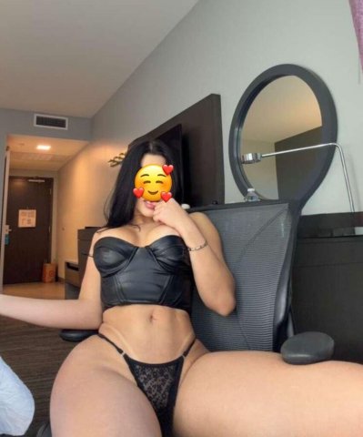 Latina sexy 😍FACETIME VERIFICACION😘 ESCRIBEME ACTIVA 24-7 - 29 - 1