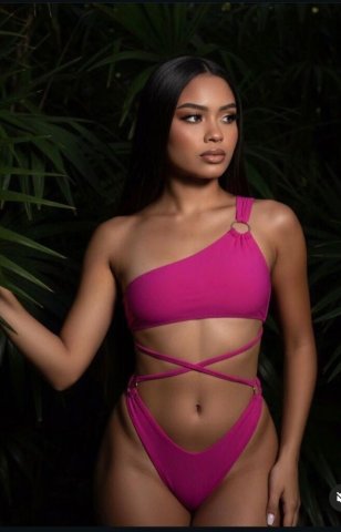 Luxurious Latina looking to please all your needs 🖤 - 24 - 1