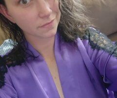 Hey guys!!! Looking for new friends and some fun this weekend!! - 31 - Image 2