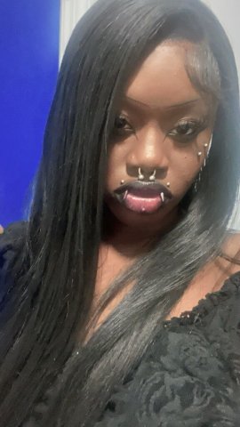 Pay to play 💋 I don’t entertain I run the show - 24 - 1