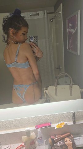 Sexy sweet skinny and here to please you !! - 28 - 1