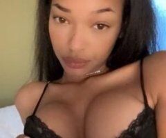 St. Louis escorts - I'm available 24/7 for incall,outcall and car dates - 24