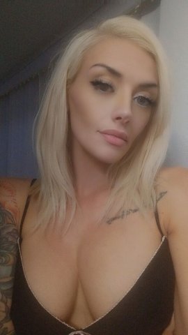 come see me your fav blonde p0rnstar😻 - 29 - 1