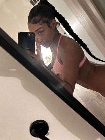 incall/outcall 💌 back visiting in PDX available now😏 💋petite wet💦 and ready to play😋 message me now for some fun💋💌 - 20 - 1