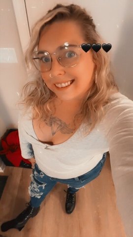 hola papiii im back!! QV Queen 120 OC!! thee main attraction.. bored milf doing outcall - 30 - 1