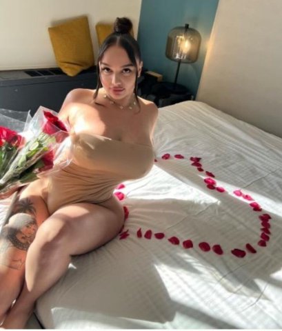 LAST DAY st louis💄𝓯𝓲𝓷𝓮𝓼t 𝓑𝓪𝓻𝓫𝓲𝓮💅♀💎𝓥𝓘𝓟💎 IM REAL FACETIME ME💎 incall & out - 23 - 1
