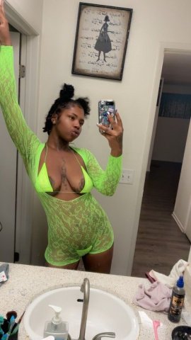 INCALLS 💸 🐱💦 💕 READY TO MAKE YOU CUM 💦 CHOCOLATE TREAT 🍫 - 21 - 1