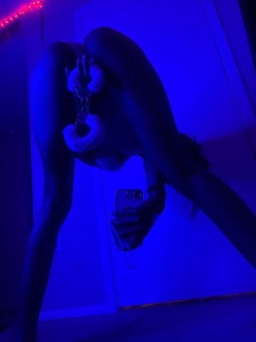 its ya girl yella bone🫦 and i have a bone to pick! REAL petite 🫵🏽👅 COME FWM! - 21 - 1