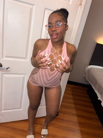 fine and sexyy i can satisfy all your needs daddy💦😛 - 21 - 1