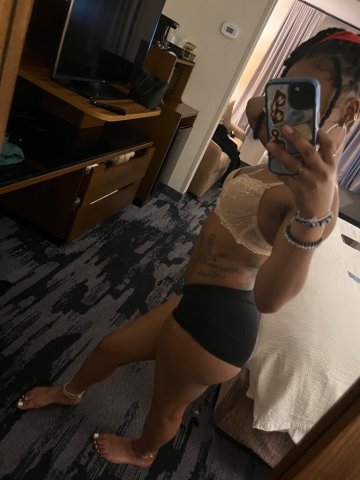 WET AND WONDERFUL. MOUTH WATERING WEDNESDAY with Tatianna😏💐❤‍🔥Im all you could WANT /NEED. you should CERTAINLY spend some time with me 😏 NO REGRETS WILL BE GIVEN! GUARENTEED SATISFACTION‼🙌🏾 - 28 - 1
