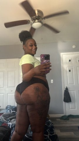 5'11 Curvy BBW 🍑 Here for a good time not a long time - 22 - 1