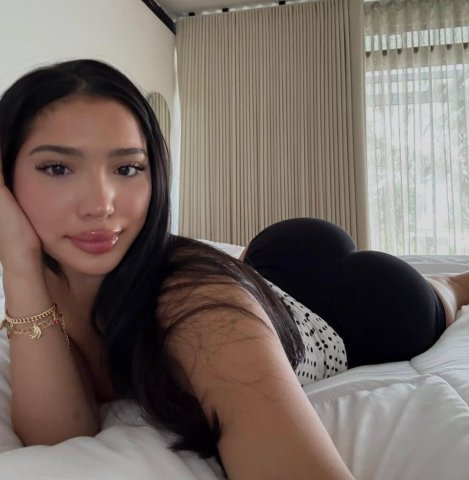 Available to you 24 hours a day, 7 days a week, 200 an hour cash only, let's enjoy the moment, my love. - 26 - 1