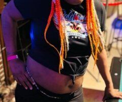 Monroe escorts - incall special come put honey on my bun - 30