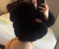 YOUR NEW FAV SNOWBUNNY❄👅🤍 - 21 - Image 7