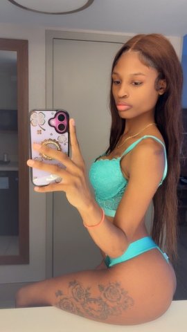 Highly addictive 😻 ☔ 💦 in or out💋 - 22 - 1