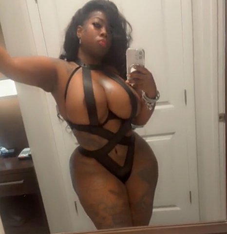 Classy but sassy sexy and sensual it's Miss Juicy - 31 - 1