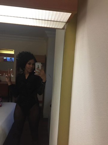 Cum play ‼😜sExY Slim ThicK HoneY molasses Girly 🎀 😍💦Facetime , instagram - 20 - 1